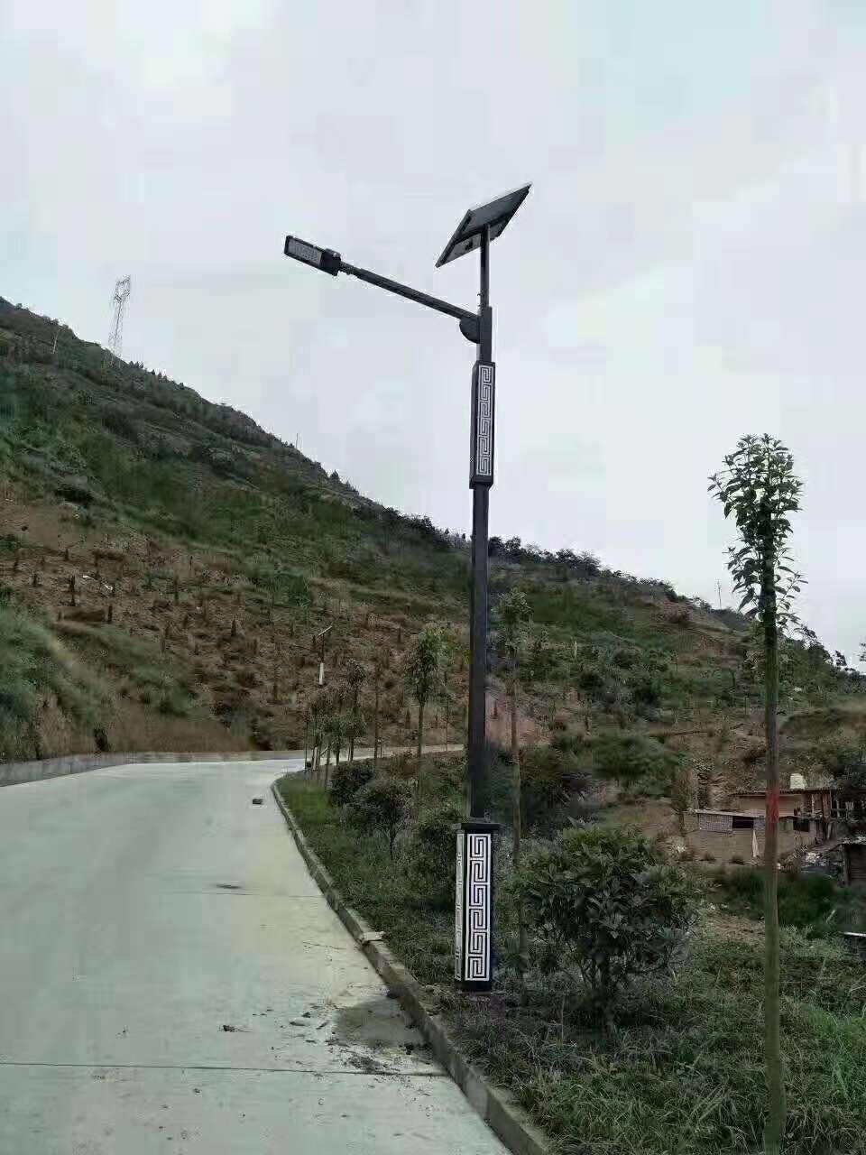 江门仿古太阳能路灯